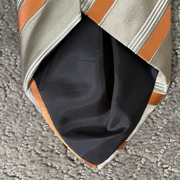 Handmade Stafford silk tie - Picture 3 of 6